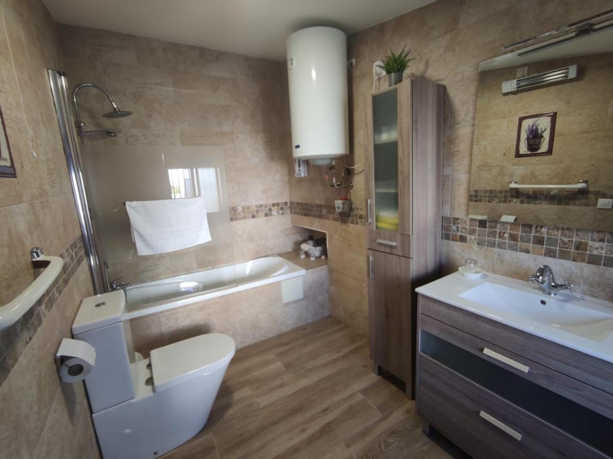 Casa Rural La Zzinetina Con Jacuzzi กอนสแตนตินา ภายนอก รูปภาพ